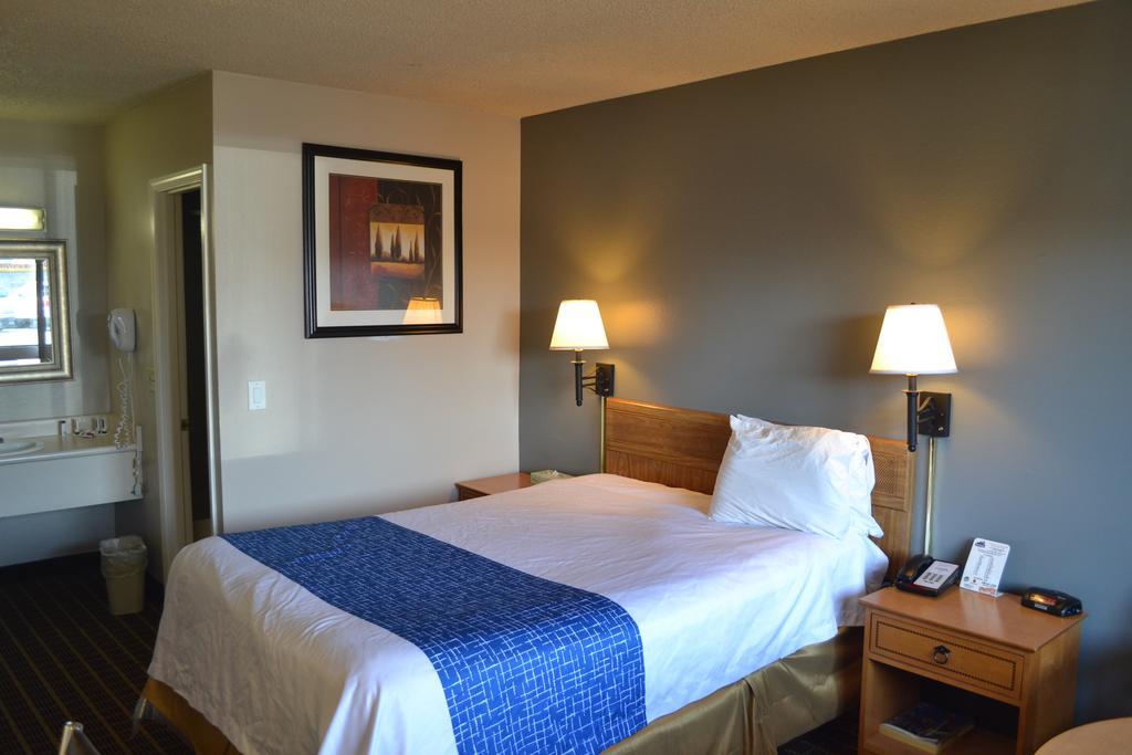 Travelodge By Wyndham Sea-Tac Airport North Tukwila Exterior foto